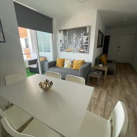 Paseo Maritimo Puerto Bailarina Beach Apartment *